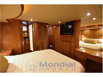 Explorer Trawler 64