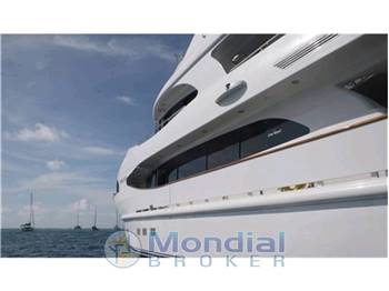 Benetti Style Italian 105