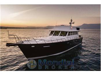 Explorer Trawler 65
