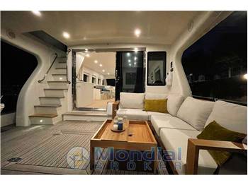 Explorer Trawler 65
