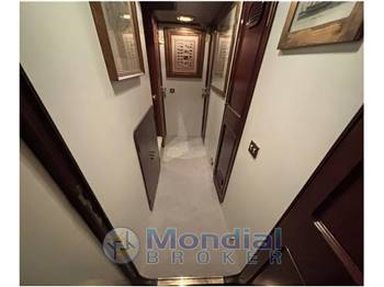 Benetti 79 raised pilot house