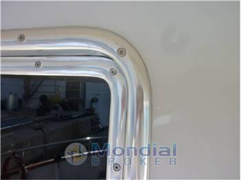 Benetti 79 raised pilot house