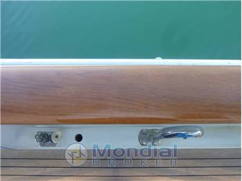 Benetti 79 raised pilot house