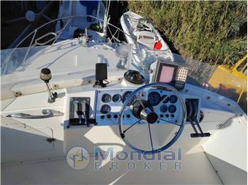 Bertram Yacht 28 FBC