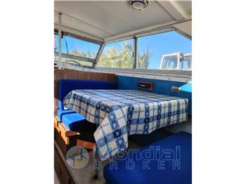 Bertram Yacht 28 FBC