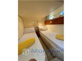 Princess Yachts V 55