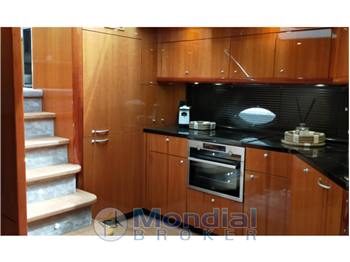 Sunseeker Predator 62