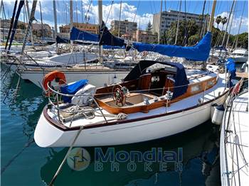 Hallberg-Rassy Mistral 33
