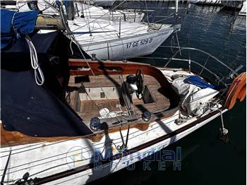 Hallberg-Rassy Mistral 33