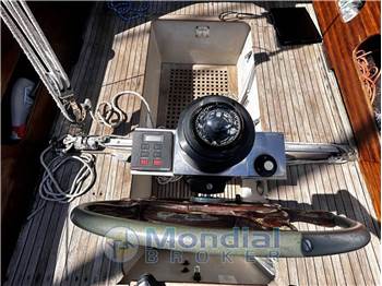 Hallberg-Rassy Mistral 33
