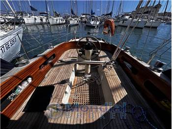 Hallberg-Rassy Mistral 33