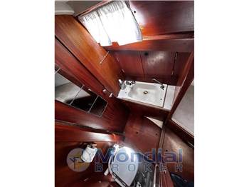 Hallberg-Rassy Mistral 33