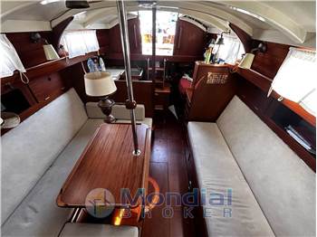 Hallberg-Rassy Mistral 33