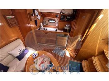 BAVARIA 35 HT