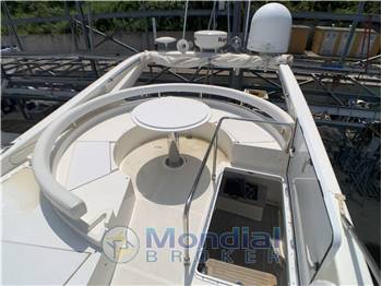 FERRETTI 530