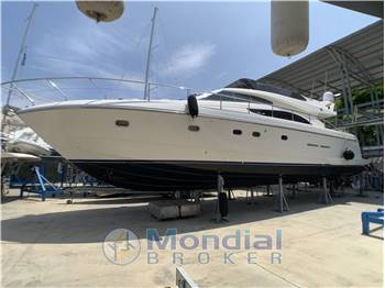 FERRETTI 530