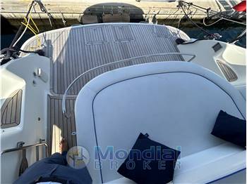 BAVARIA 37 SPORT
