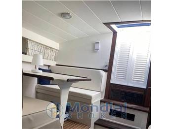 TORNADO 38 Flush Deck