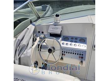 MAGNUM MARINE 38