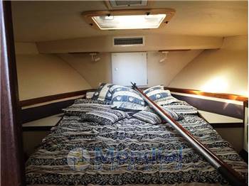 HATTERAS 38' CONVERTIBLE