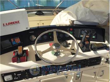 HATTERAS 38' CONVERTIBLE