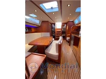 DELPHIA 47'