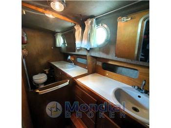 SCIALLINO 33' Fisherman