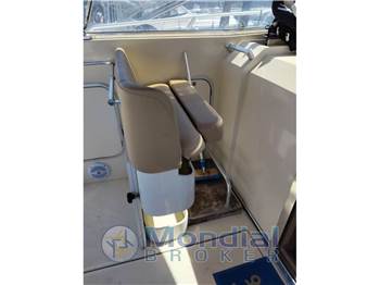 FERRETTI ALTURA 38' ESTATE