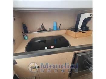 MARINELLO 26' Cabin