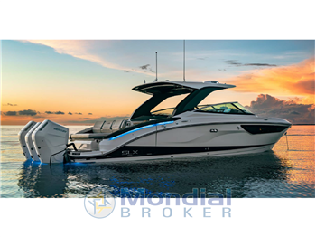 SEA RAY SLX® 360 Outboard