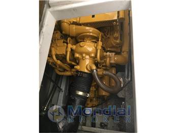 MOCHI CRAFT TUXEDO 42'