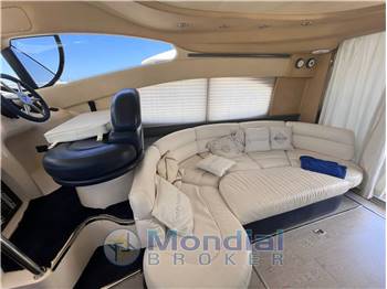 AZIMUT 42' Fly