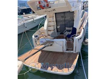 AZIMUT 42' Fly