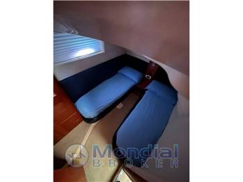 AZIMUT 42' Fly