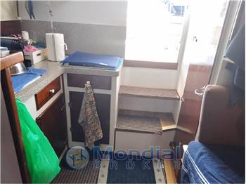 Chris Craft Commander 31 fly