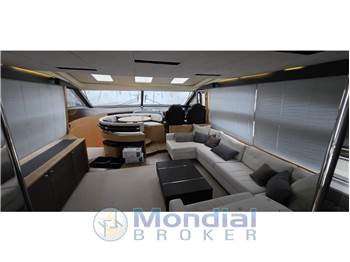 Princess Yachts V72