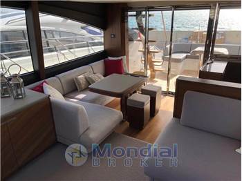 Princess Yachts S65