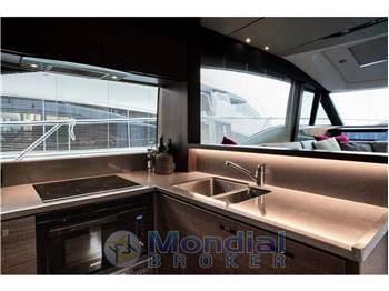 Princess Yachts S65