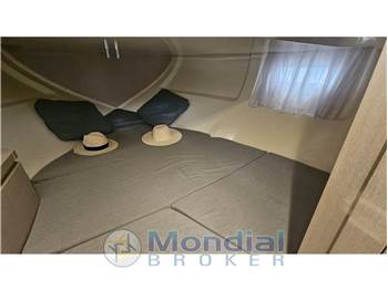 Invictus 280 CX