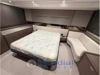 Princess Yachts S62