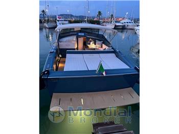 Magnum Marine 35