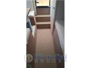 Magnum Marine 35