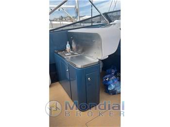 Magnum Marine 35