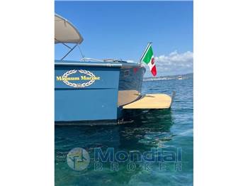 Magnum Marine 35