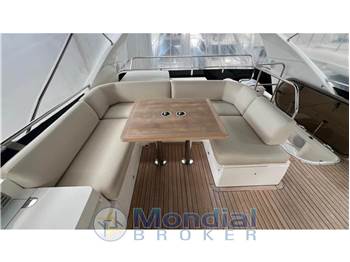 Princess Yachts 62