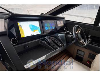 Princess Yachts S62