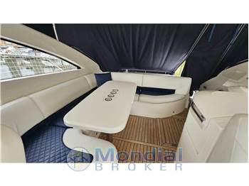 Princess Yachts V45