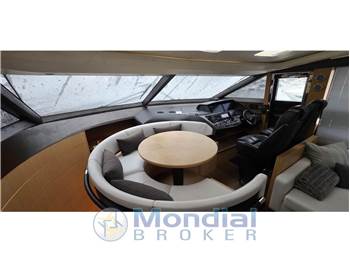Princess Yachts V72