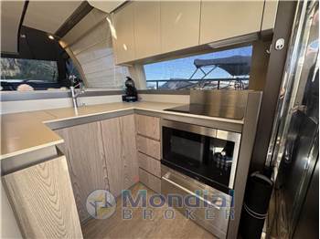Ferretti Yachts FERRETTI 550