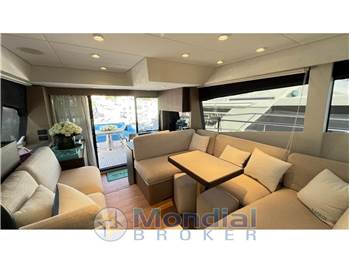 Ferretti Yachts 500